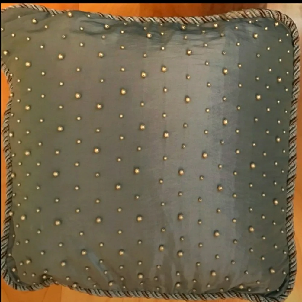 HIGH QUALITY! Silk Accent Pillow with Pearls ☆